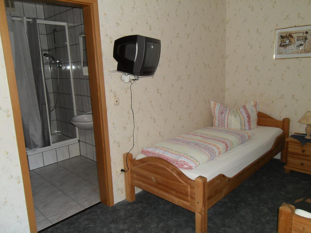 Hotel Finkenberg Blankenheim  Room photo